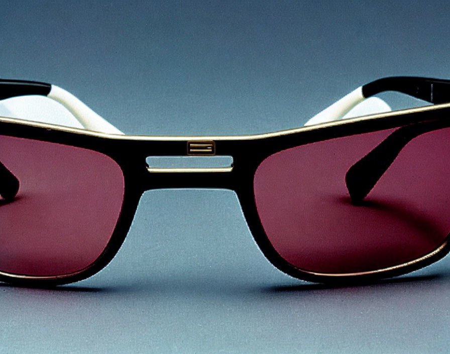 Apple Eyewear, 1982