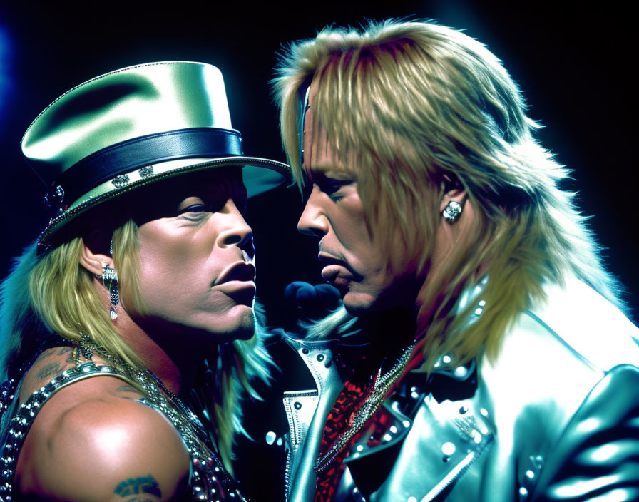 Vince Neil challenges Axl Rose to a fight