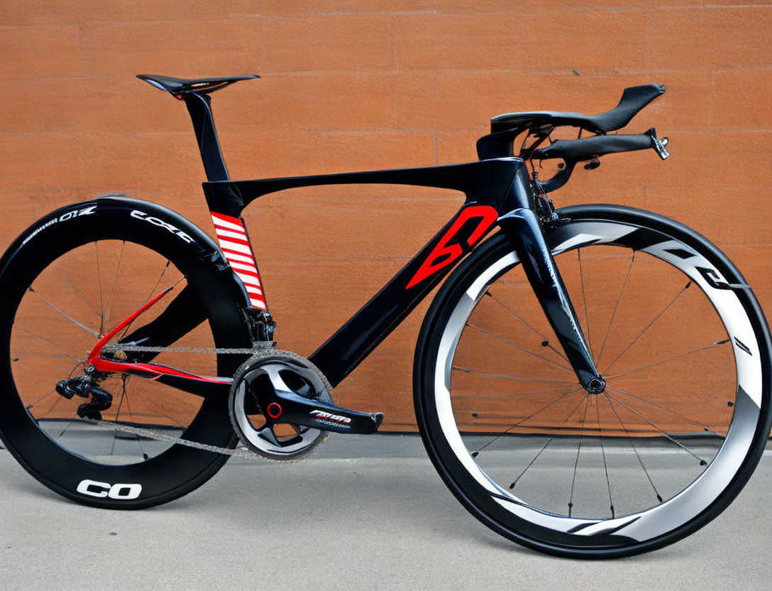 Racing bicycle with Corvette Z06 styling