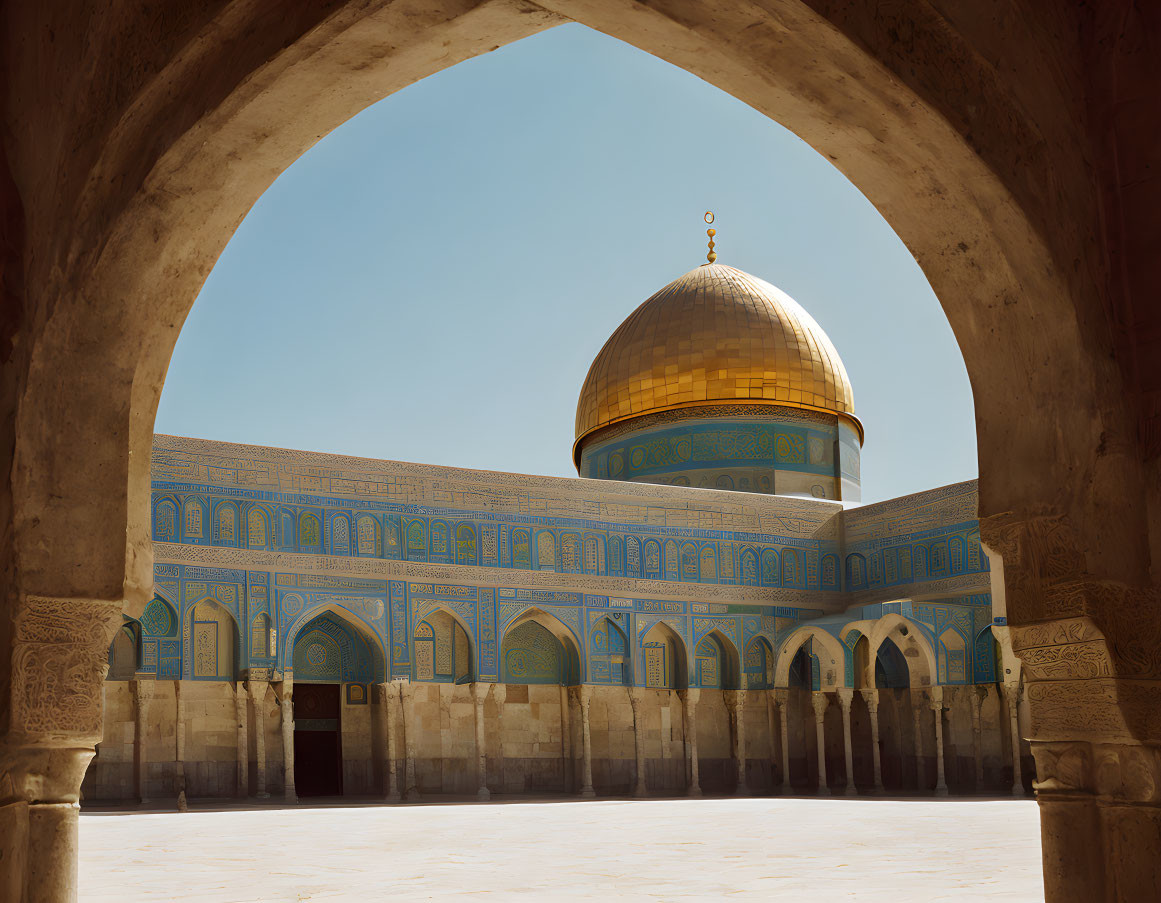 "Harmony of Faith: Al-Aqsa Mosque and the Keffiyeh